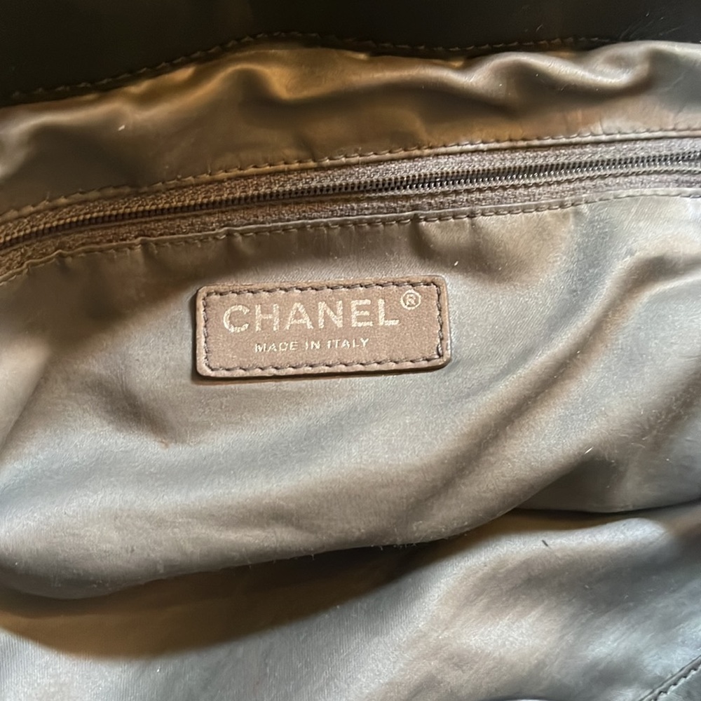Chanel Bag - Picture 6 of 10